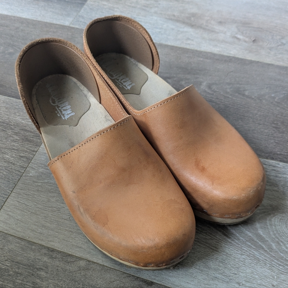 Sandgrens Women's Light Brown Leather Clogs - Size 8